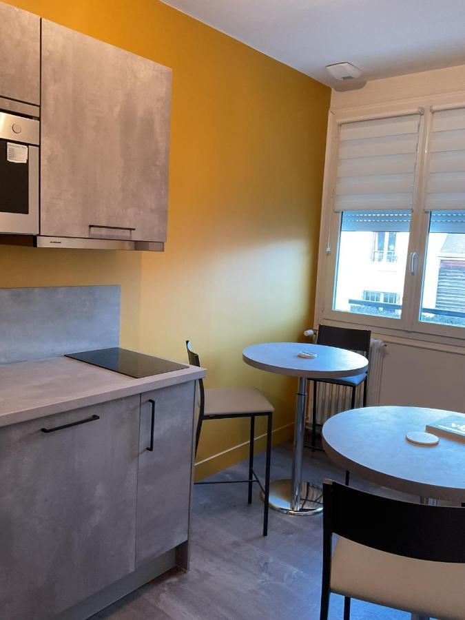 Bords De Sarthe Bed & Breakfast Le Mans Bagian luar foto