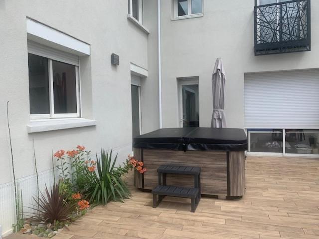 Bords De Sarthe Bed & Breakfast Le Mans Bagian luar foto