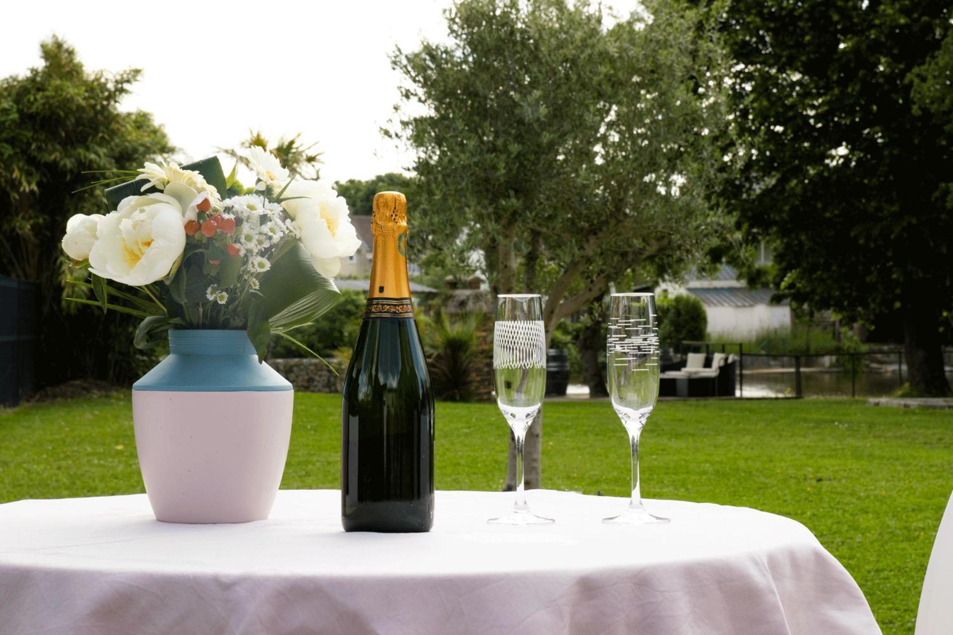 Bords De Sarthe Bed & Breakfast Le Mans Bagian luar foto